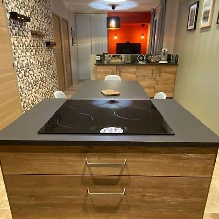 Loft Pied De Coline Au Calme Apartment Ginasservis Luaran gambar