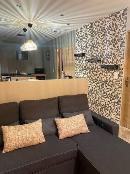Loft Pied De Coline Au Calme Apartment Ginasservis Luaran gambar