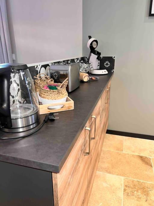 Loft Pied De Coline Au Calme Apartment Ginasservis Luaran gambar